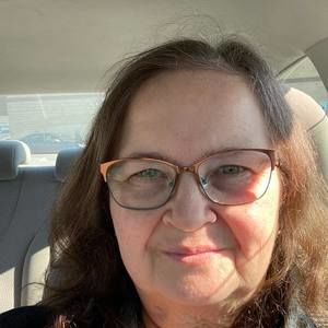 Meet your Posher, Renee